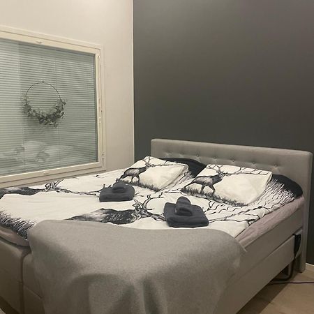 Helmetaer Apartment โรวานิเอมิ ภายนอก รูปภาพ