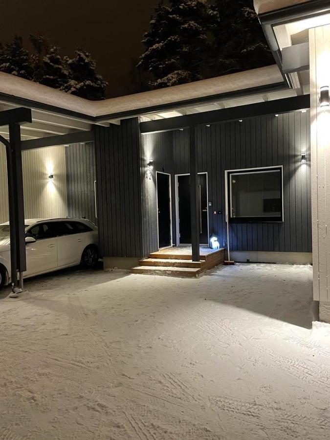 Helmetaer Apartment โรวานิเอมิ ภายนอก รูปภาพ
